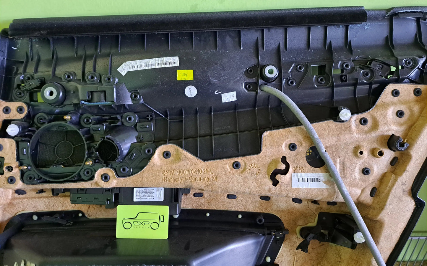 BMW 09-12 F01 F02 Door trim panel set