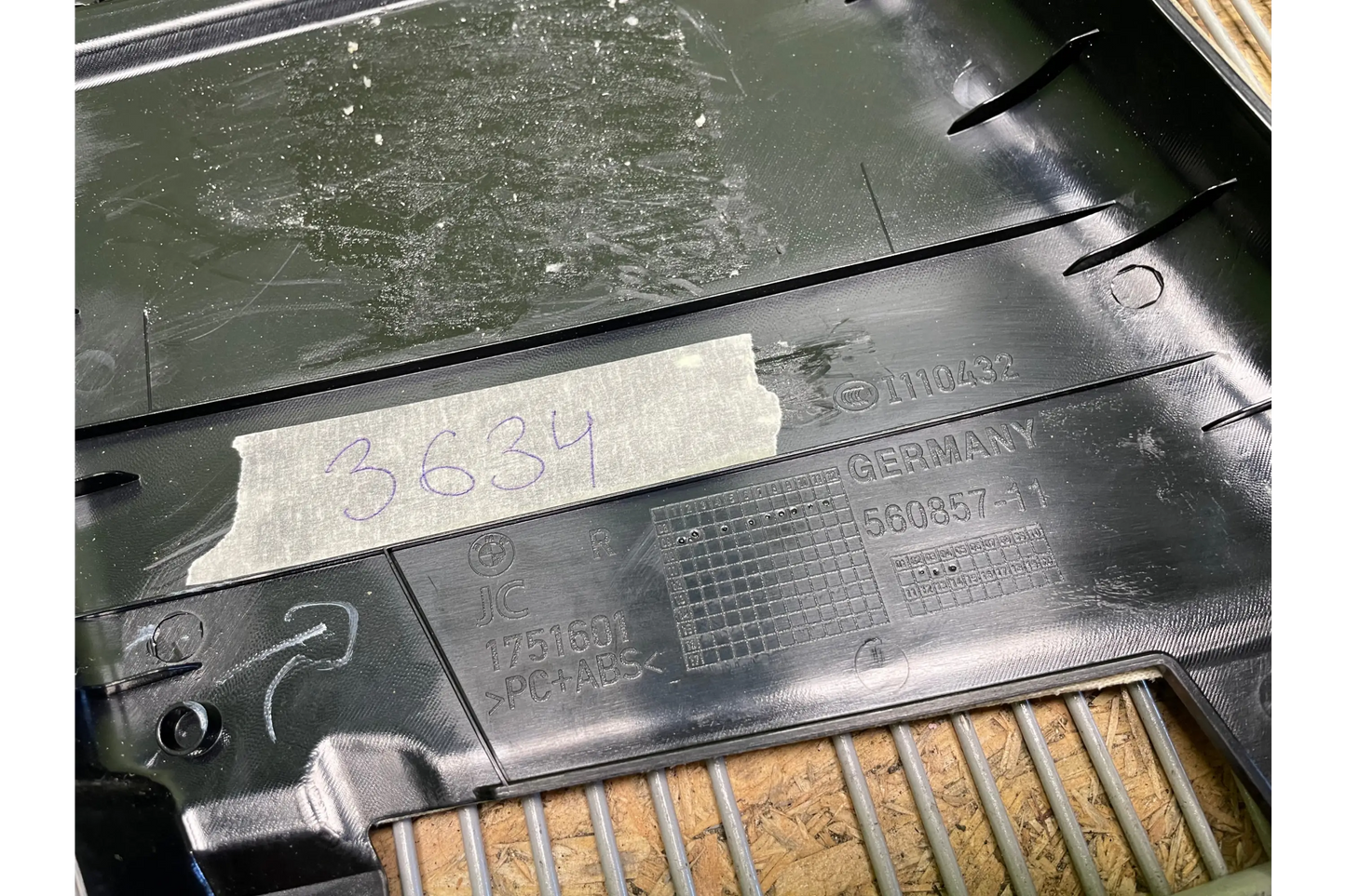 BMW 5 Gran Turismo F07 Right B-Pillar trim cover - b-pillar trim