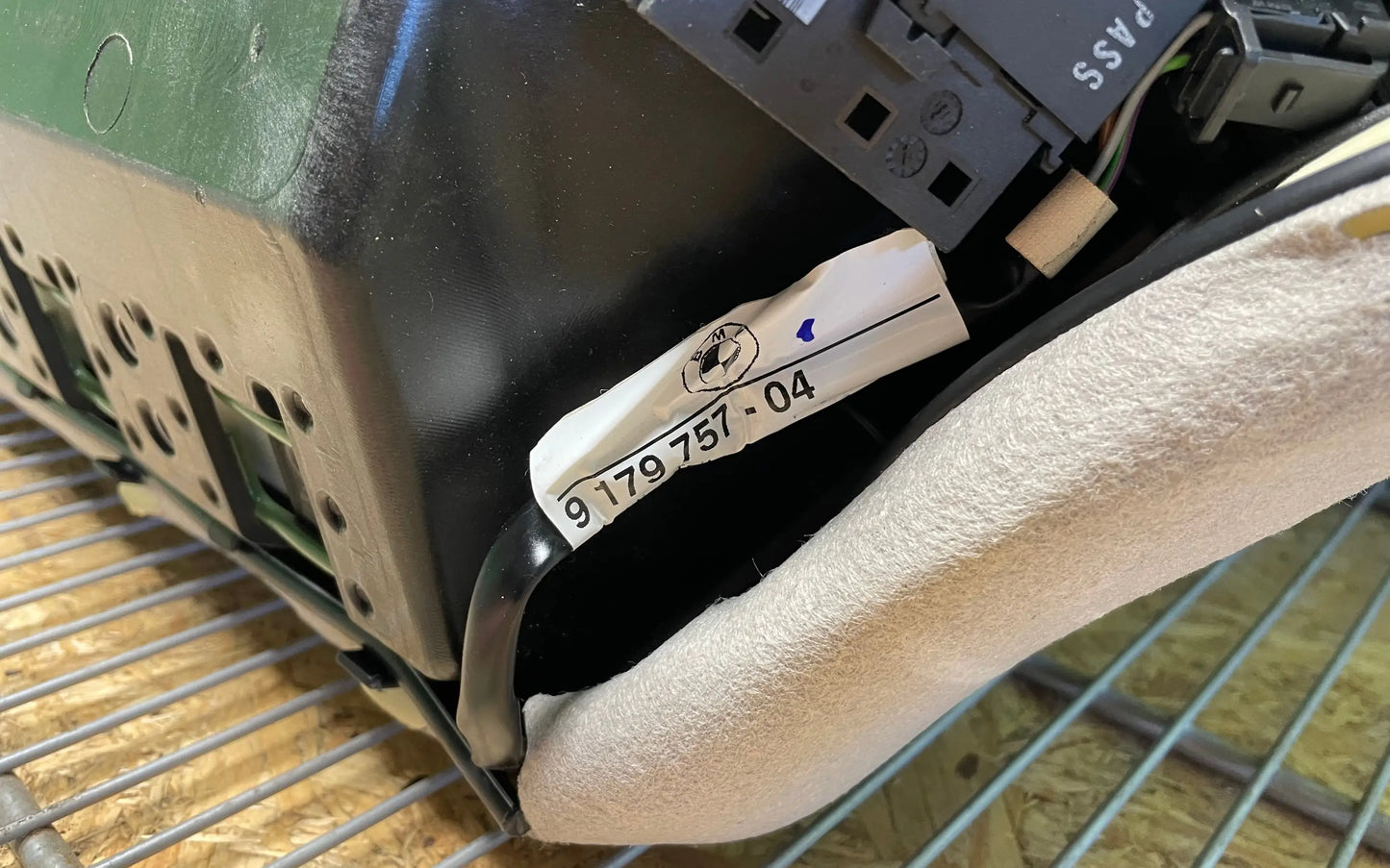 BMW F01 (7 Series) Rear seat - Rear seat