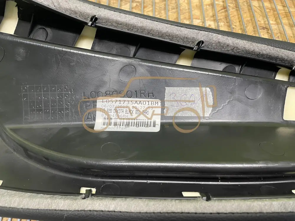 BMW X5 E70 Rear seat side cushion pad passenger - cussion pad passenger