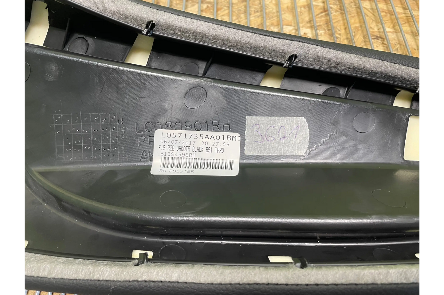 BMW X5 E70 Rear seat side cushion pad passenger - cussion pad passenger