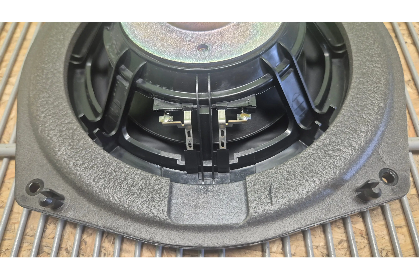LAND ROVER RANGE ROVER Discovery L462 Front right door speaker - door speaker