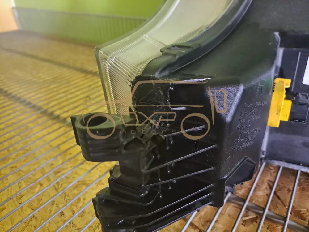 Mercedes-Benz Actros Headlight set Bi-Xenon