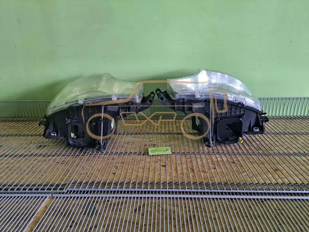 Mercedes-Benz Actros Headlight set Bi-Xenon