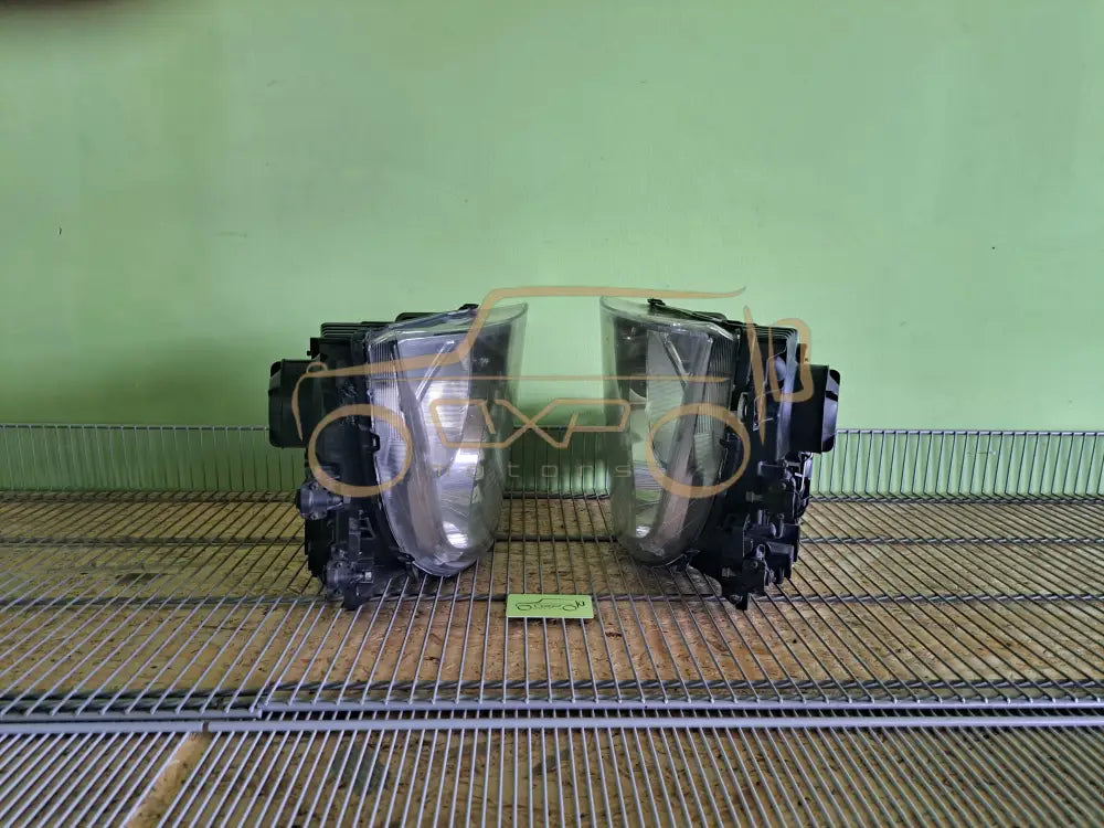 Mercedes-Benz Actros Headlight set Bi-Xenon