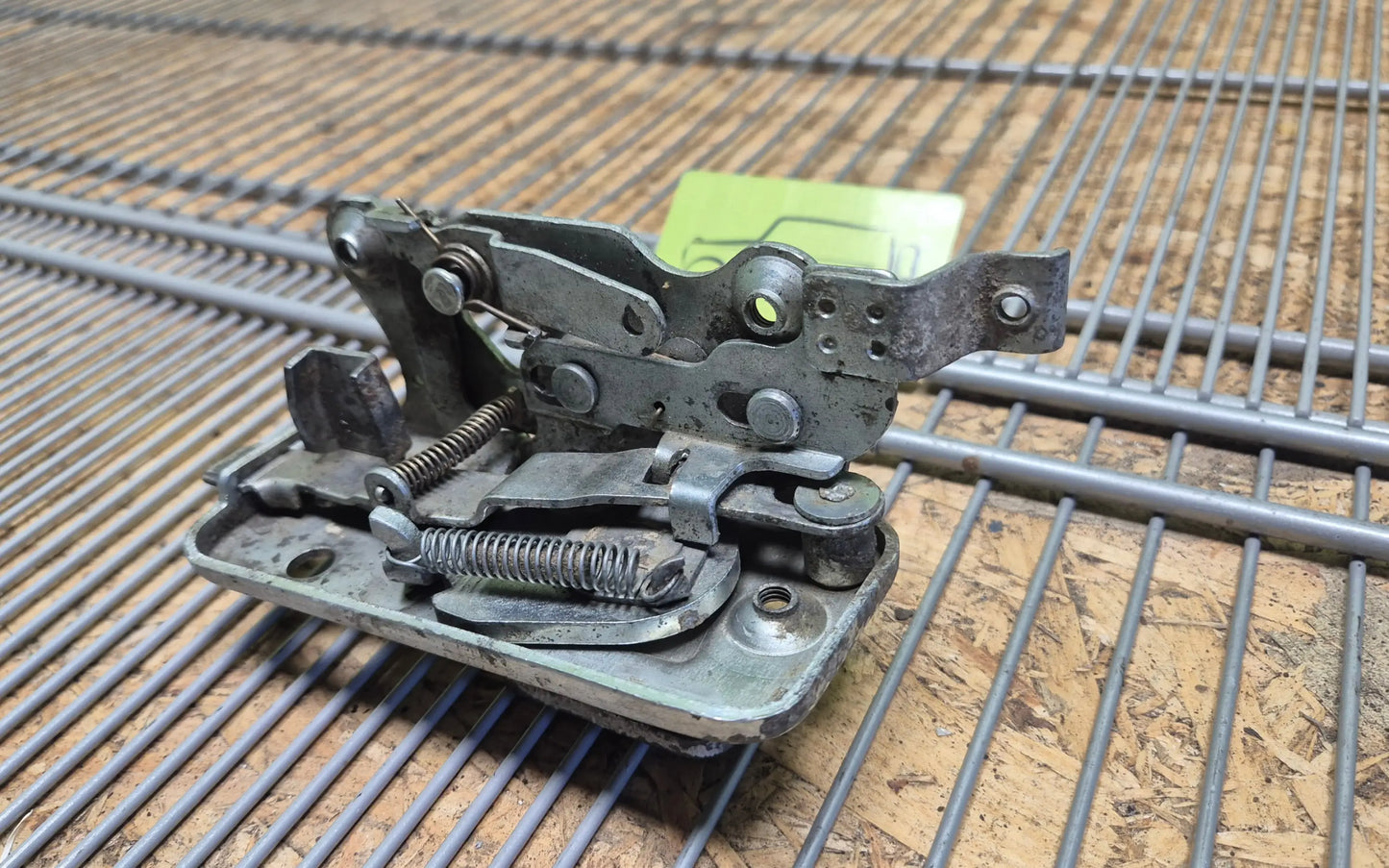 Mercedes-Benz G-Class W460/461 Front Left Door Lock