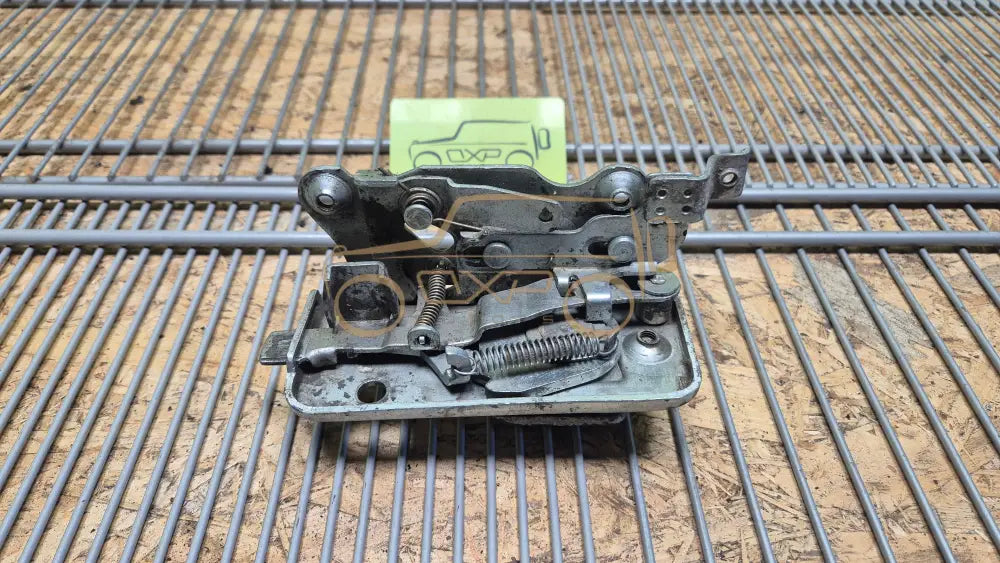 Mercedes-Benz G-Class W460/461 Front Left Door Lock