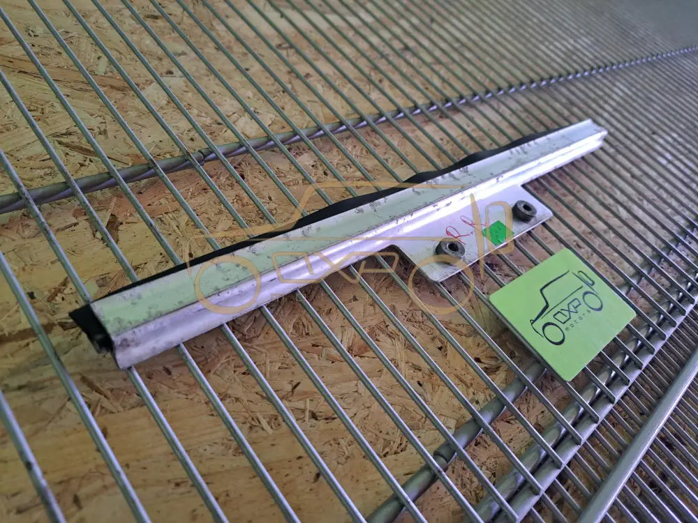 Mercedes-Benz G-Class W460/461 Rear window glass regulator rail