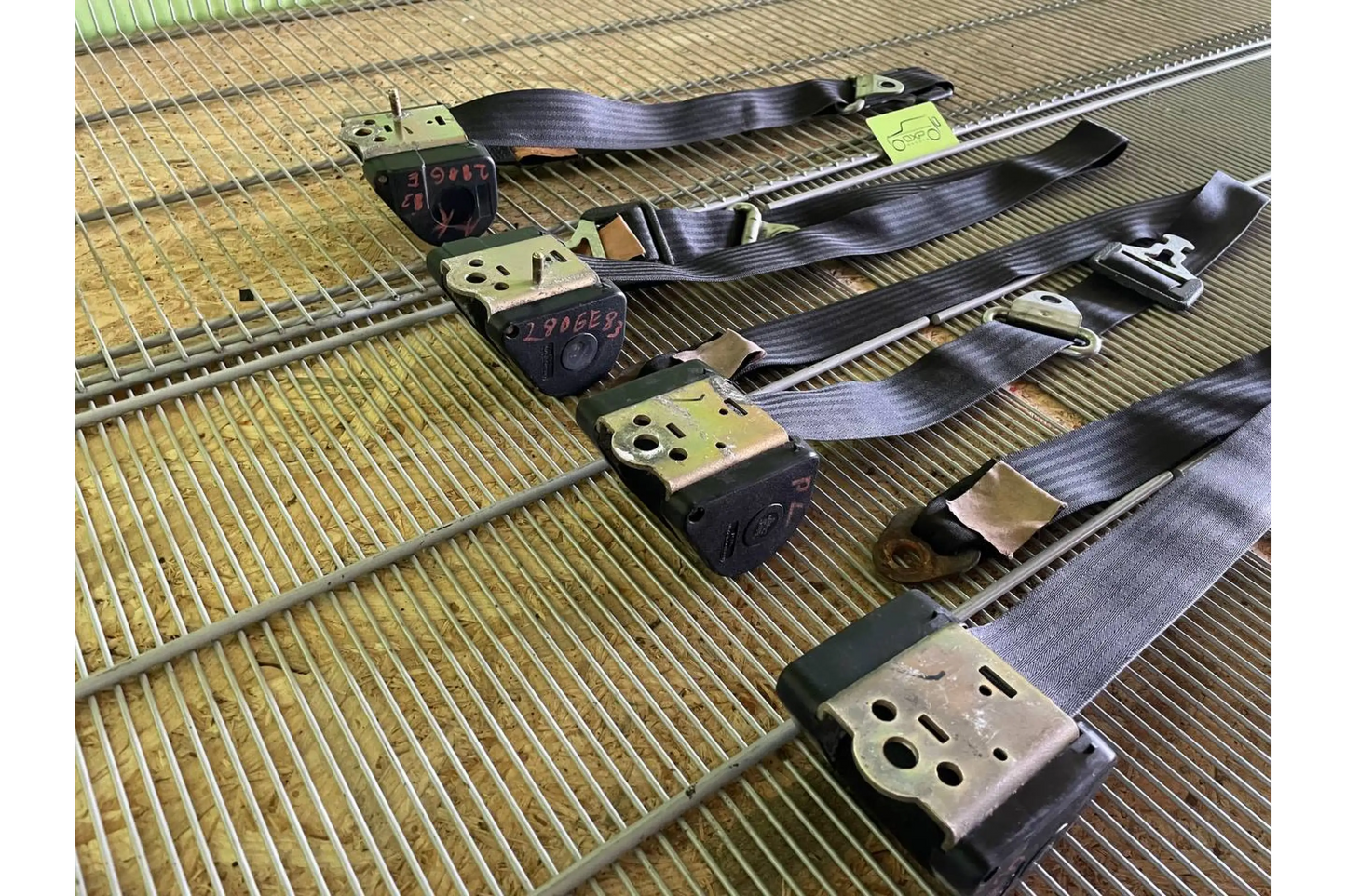 Mercedes-Benz G-Class W460/461 Seat Belt Set