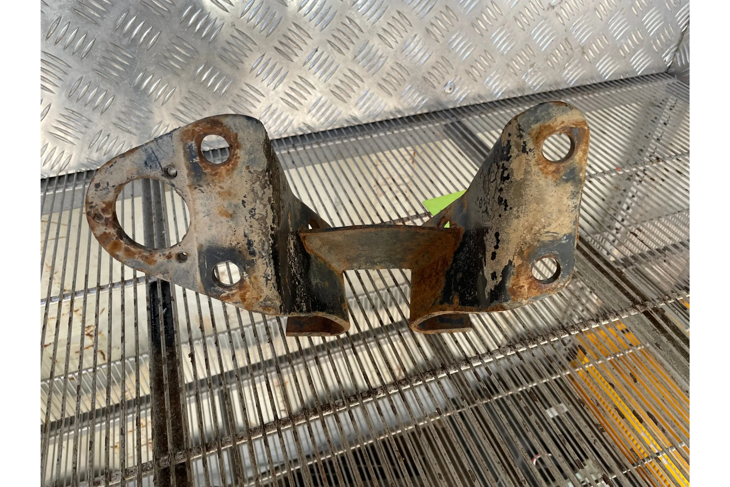 Mercedes-Benz G-Class W460/461 Trailer Coupling