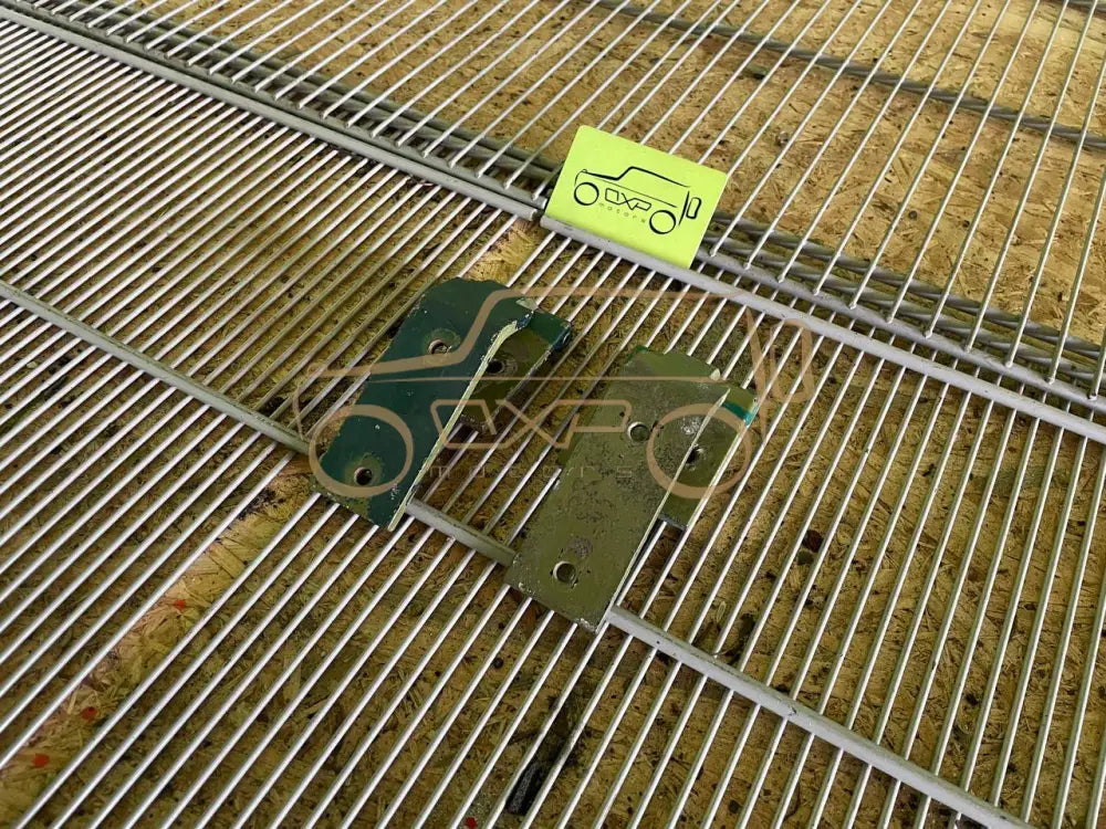 Mercedes-Benz G-Class W460 Bonnet Hinge Set - OXPParts