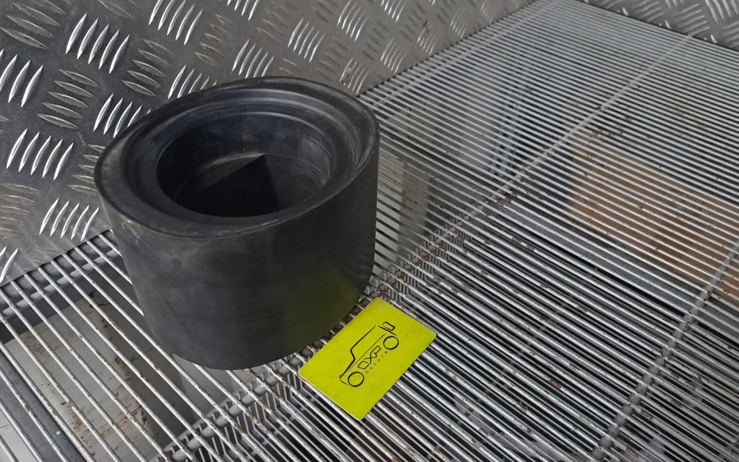 Mercedes-Benz G-Class W460 Insulation rubber flange