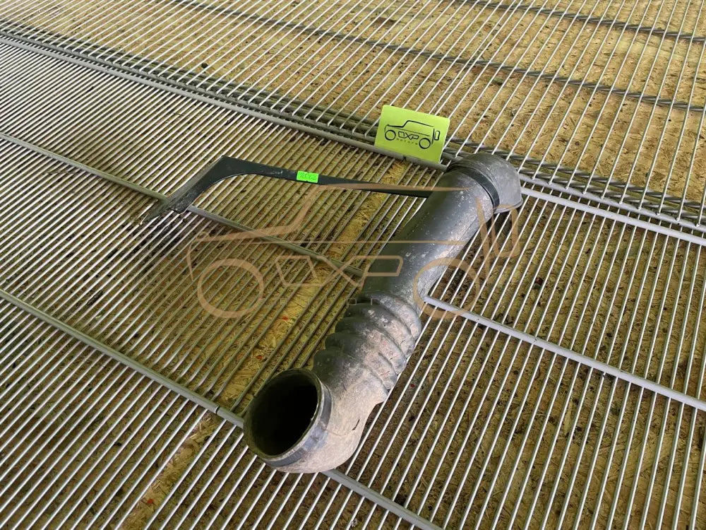 Mercedes-Benz G-Class W460 OM617 Air Intake Cover To Alternator