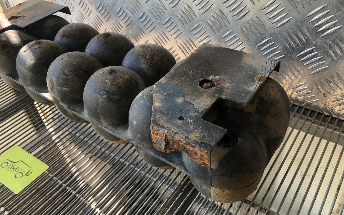 Mercedes-Benz G-Class W460 Vacuum container