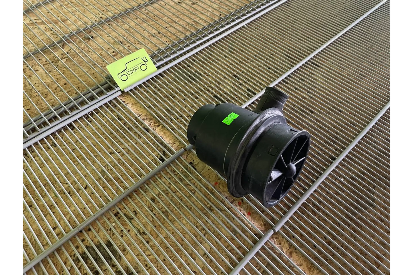 Mercedes-Benz G-Class W463 Air Cleaner