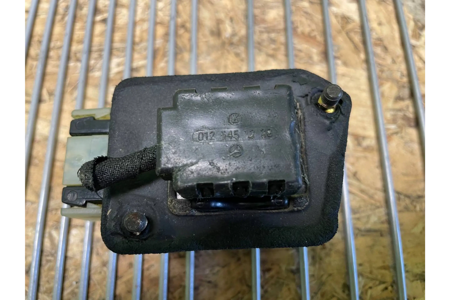 Mercedes-Benz G-Class W463 Air condition blower motor resistor - motor tesistor