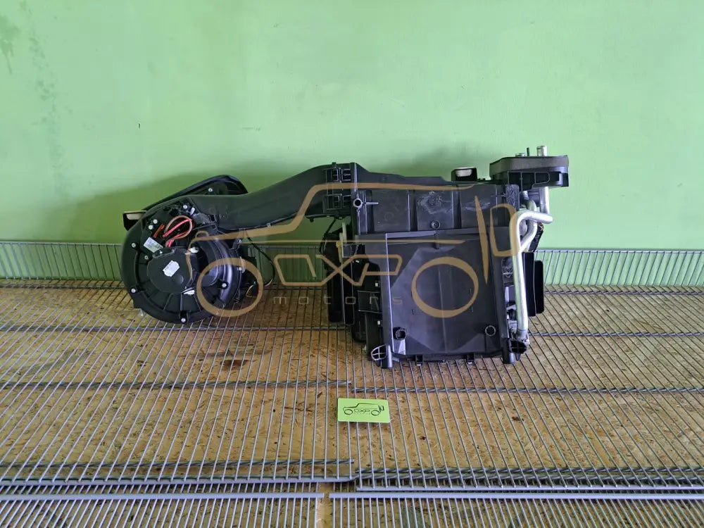 Mercedes-Benz G-Class W463 Air conditioning heater blower