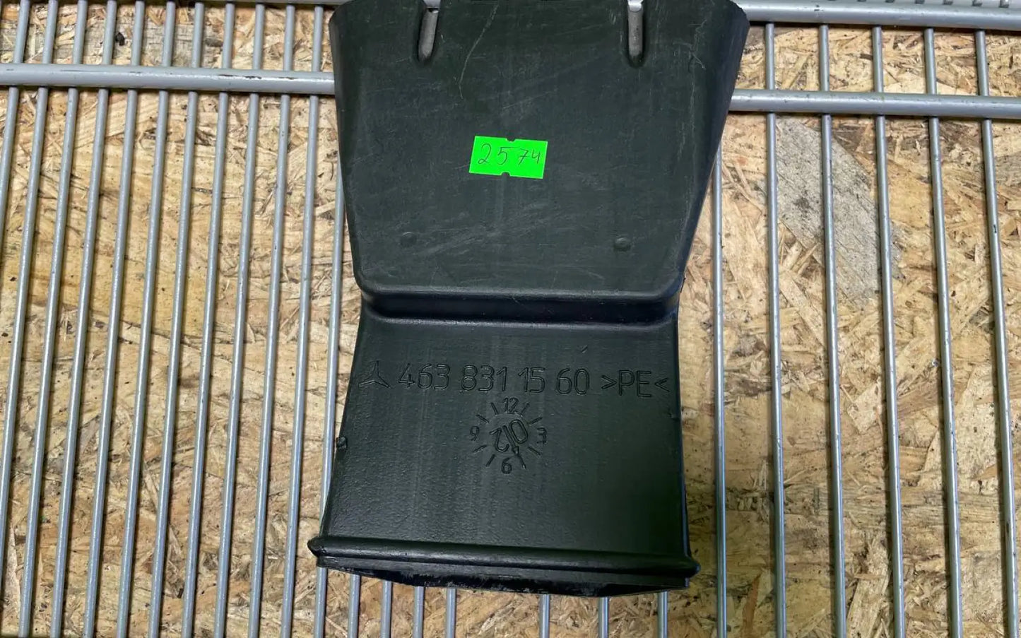 Mercedes-Benz G-Class W463 Air Nozzle