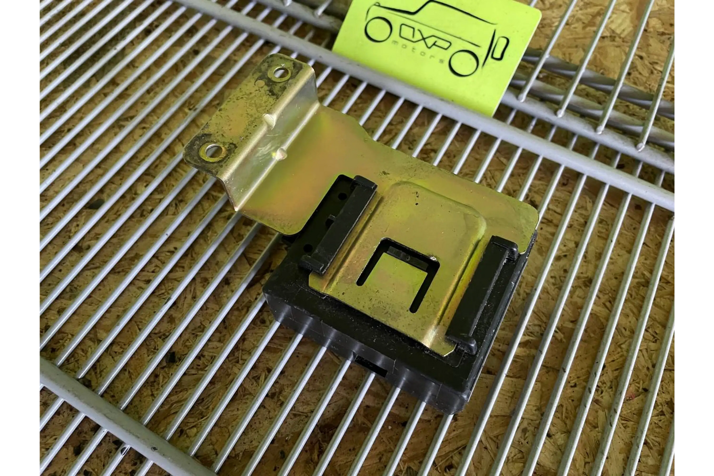 Mercedes-Benz G-Class W463 Alarm Module