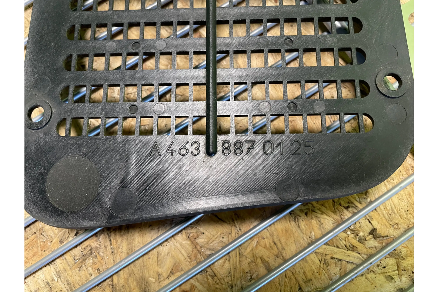 Mercedes-Benz G-Class W463 Bonnet Grille Cover
