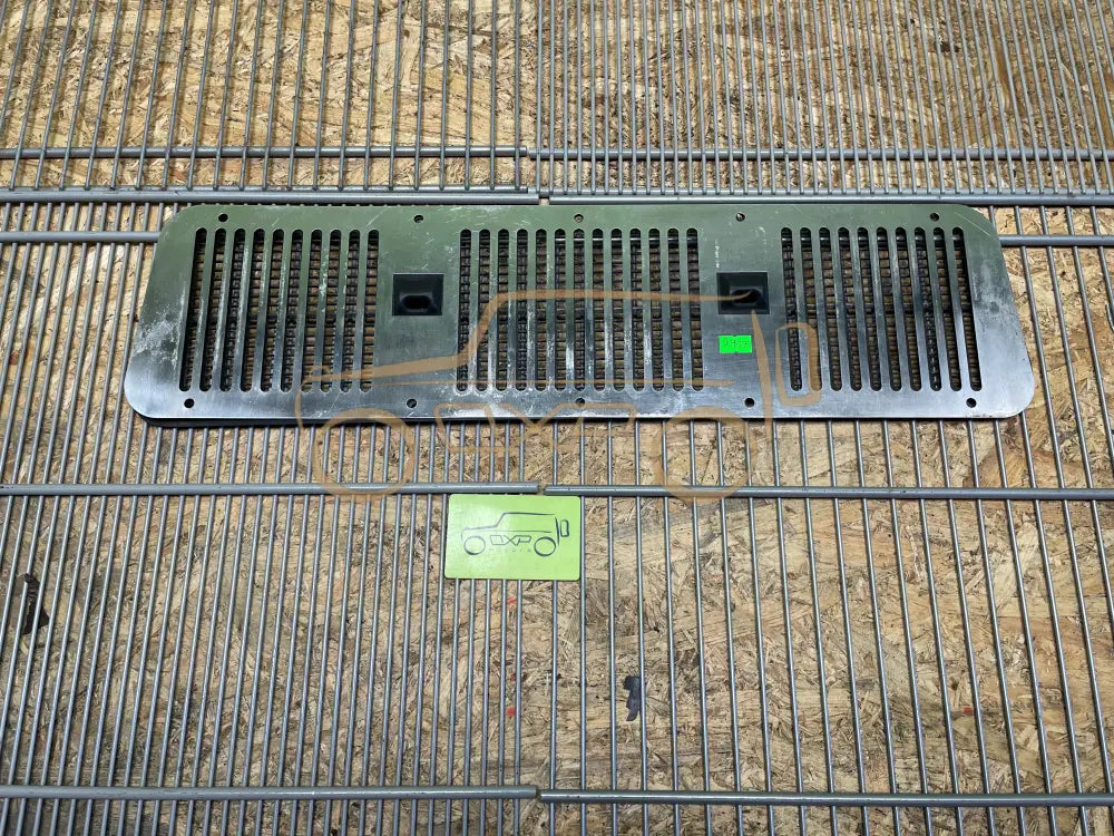 Mercedes-Benz G-Class W463 Bonnet Grille Cover