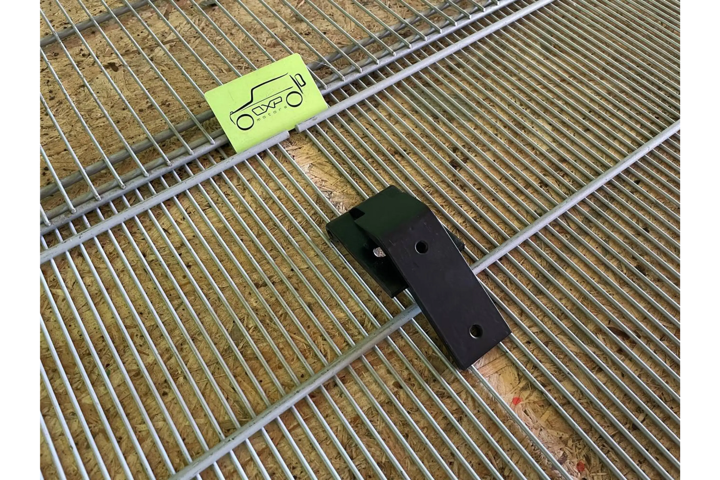 Mercedes-Benz G-Class W463 Bonnet Hinge