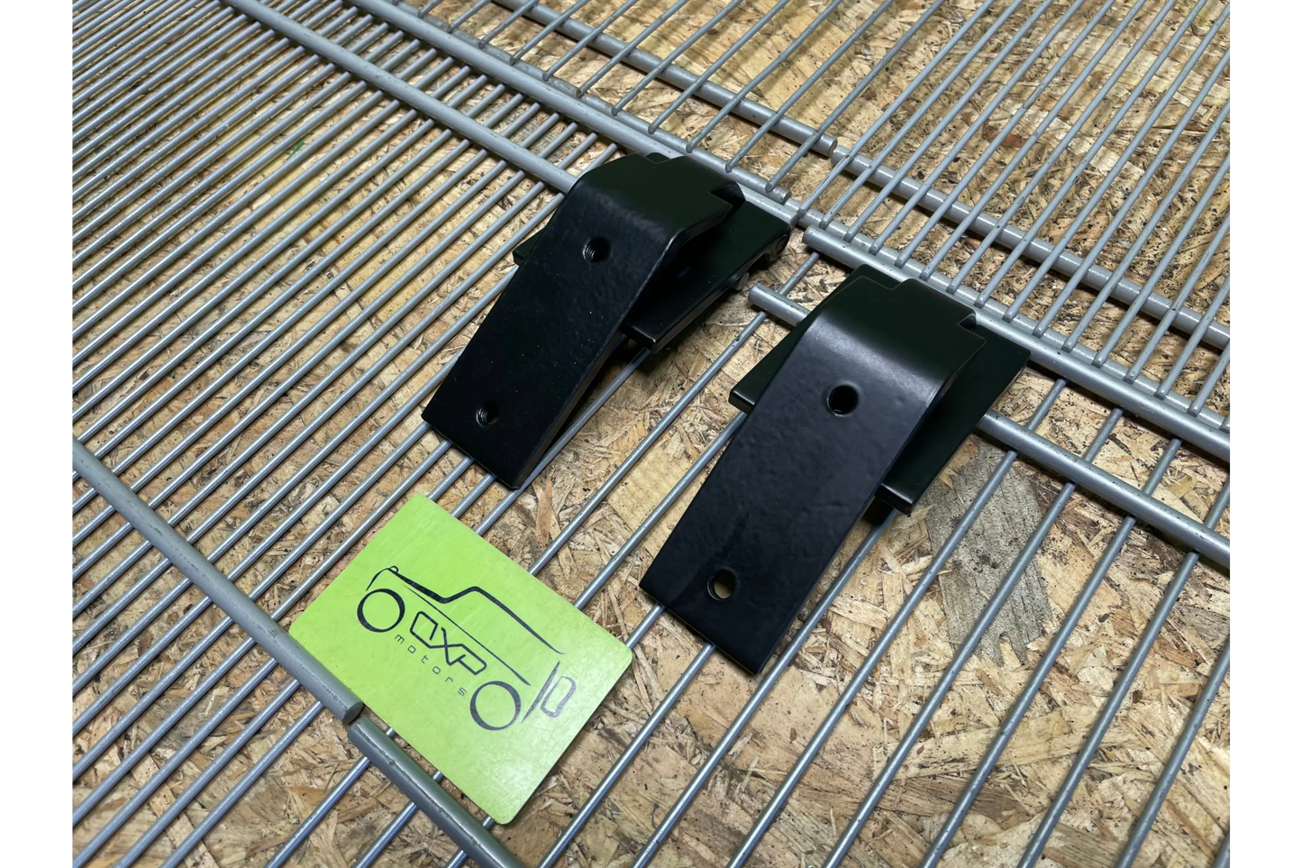 Mercedes-Benz G-Class W463 Bonnet Hinge Set