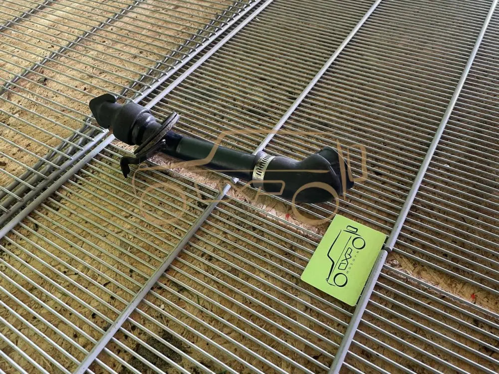 Mercedes-Benz G-Class W463 Breather Pipe