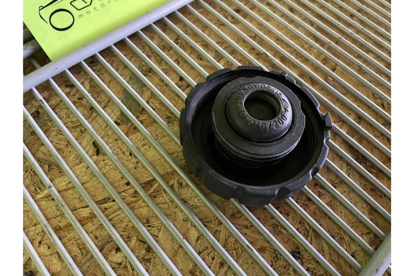 Mercedes-Benz G-Class W463 Coolant Tank Cap