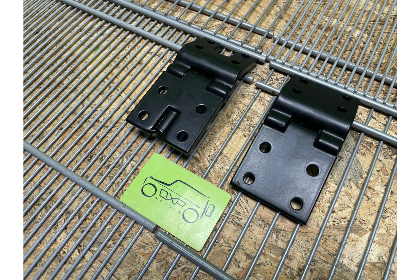 Mercedes-Benz G-Class W463 Door Hinges