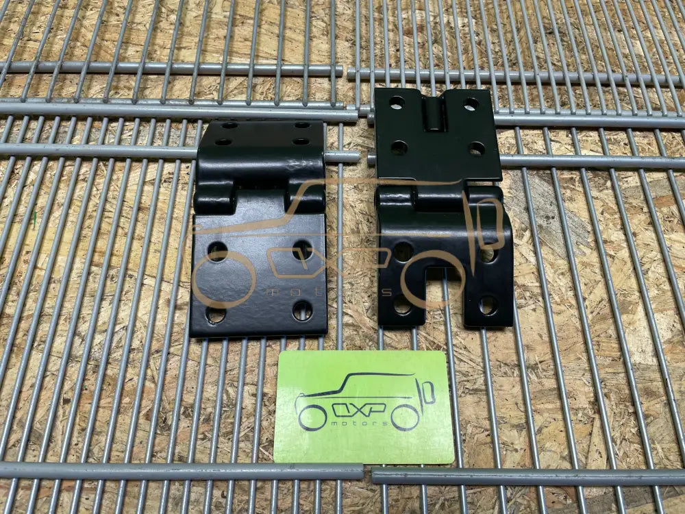 Mercedes-Benz G-Class W463 Door Hinges