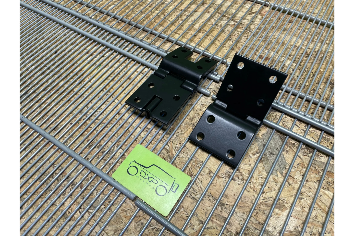 Mercedes-Benz G-Class W463 Door Hinges