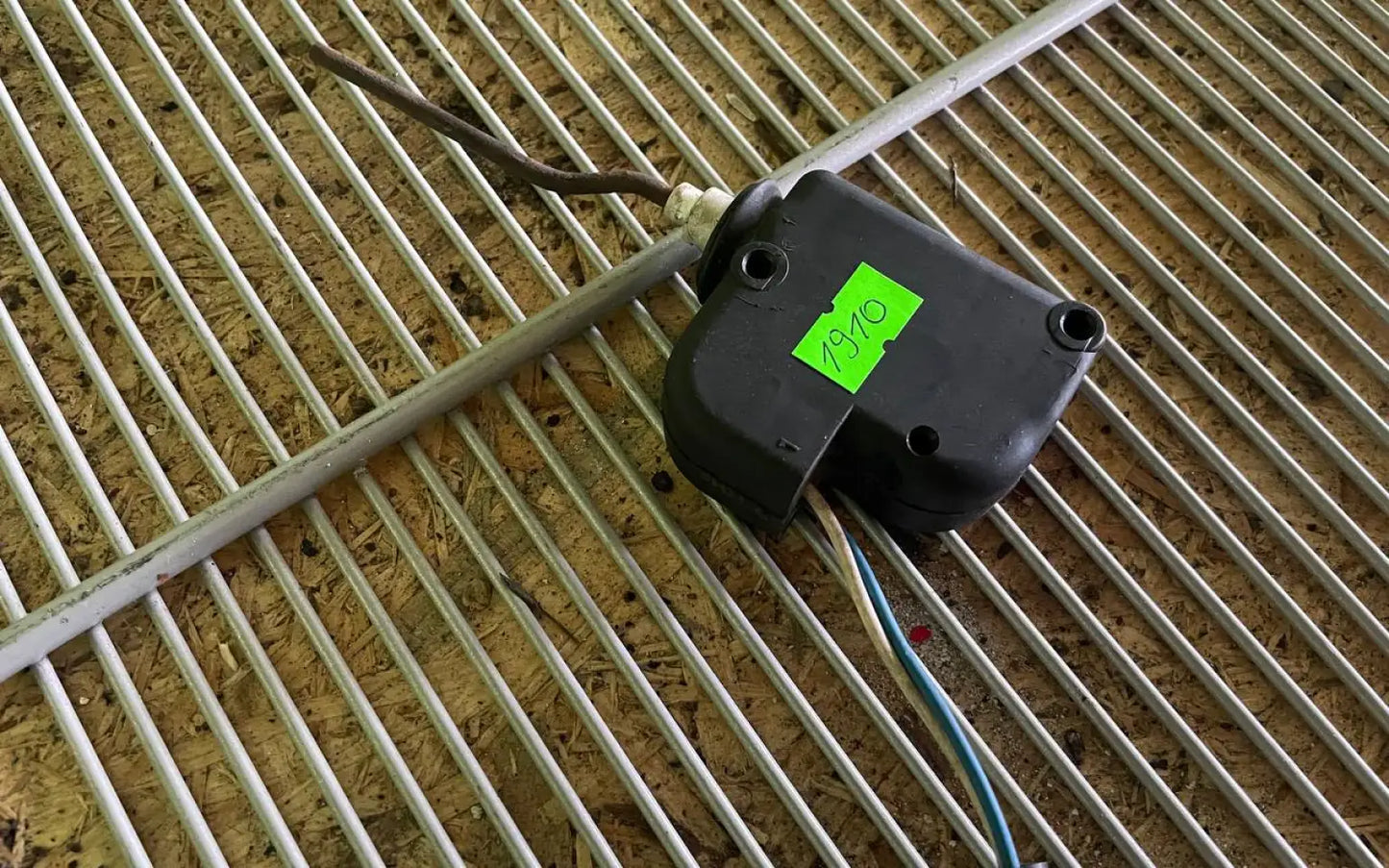 Mercedes-Benz G-Class W463 Rear Door Lock Actuator