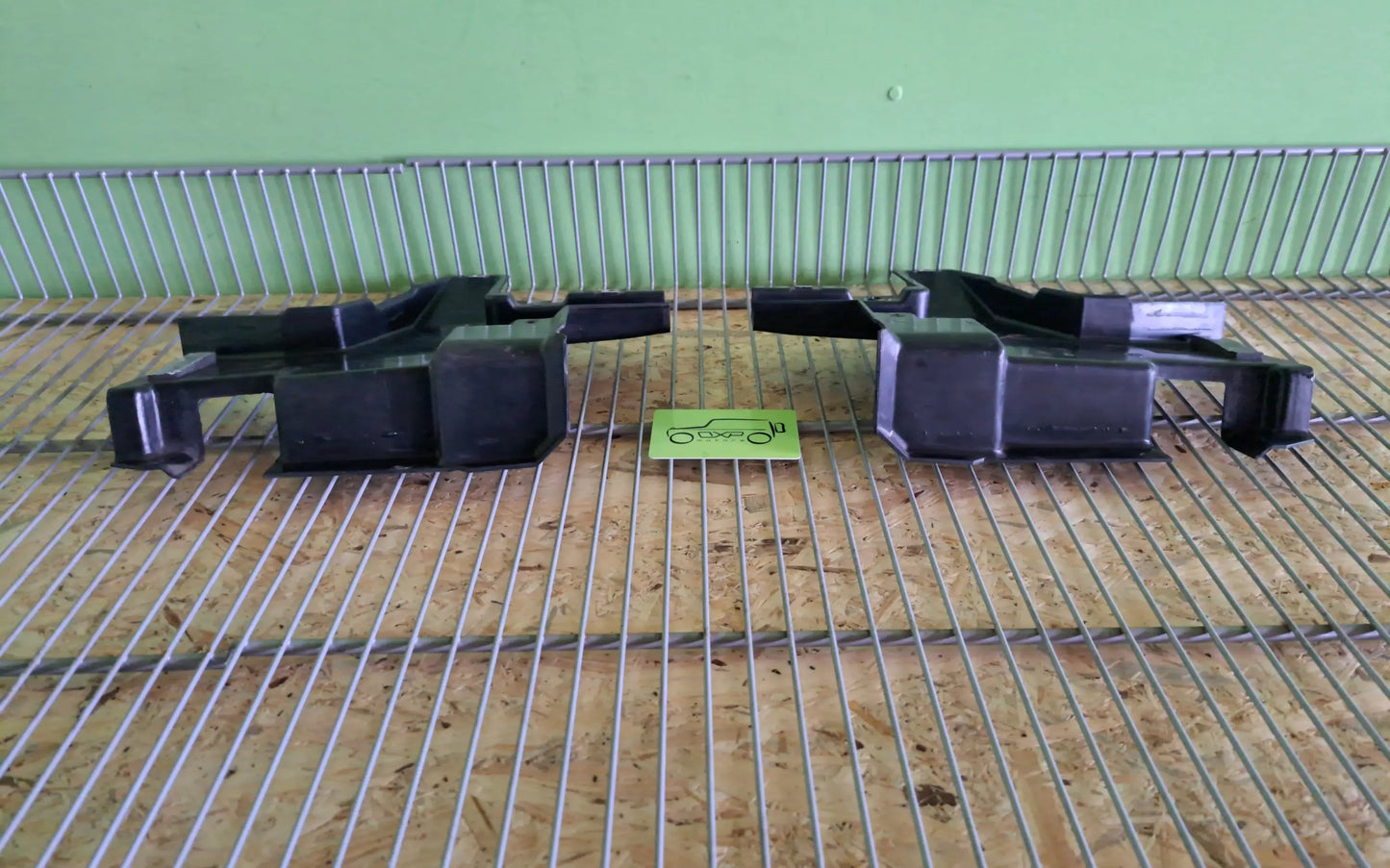 Mercedes-Benz G-Class W463 Door lock seal set