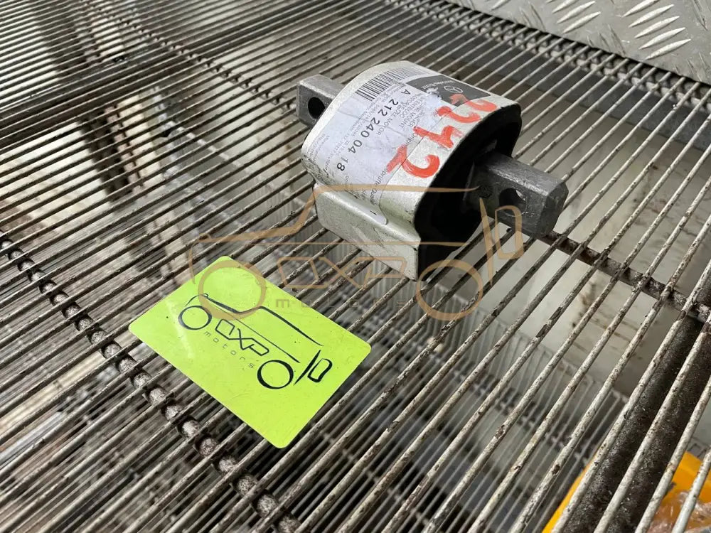 Mercedes-Benz G-Class W463 Engine Support