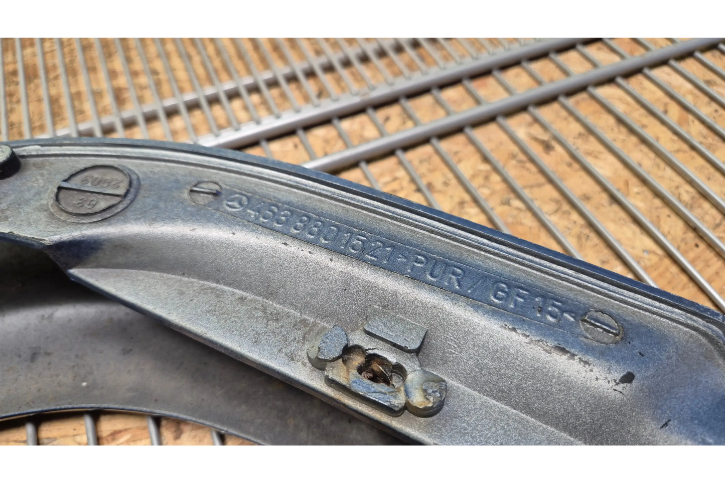 Mercedes-Benz G-Class W463 fender flare rear right - Fender flare rear right