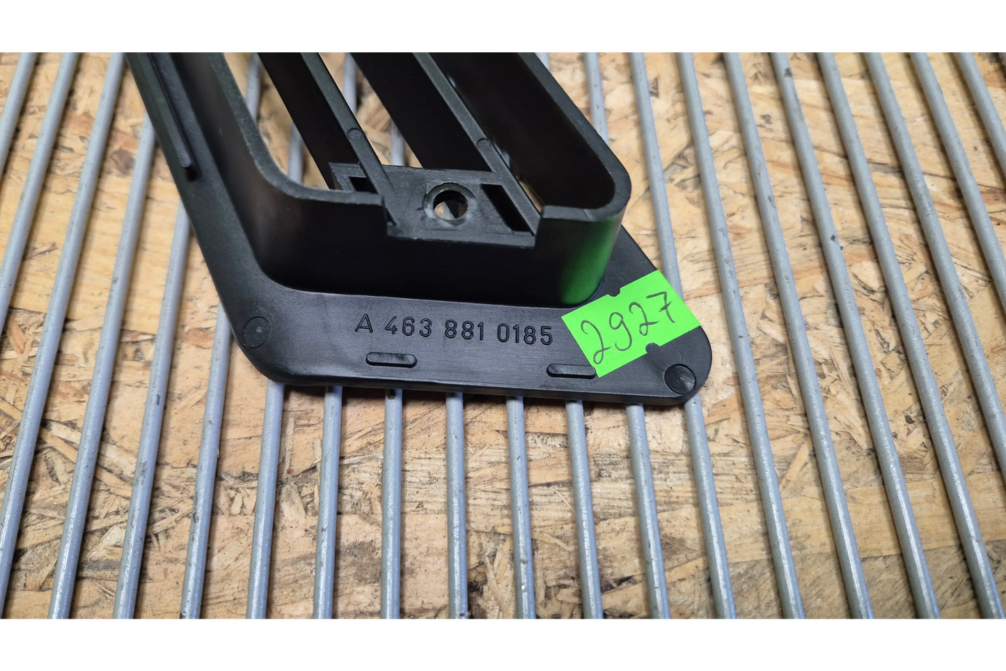 Mercedes-Benz G-Class W463 radiator grill right - radiator grill