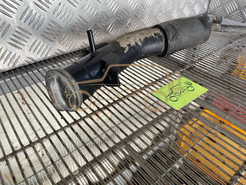 Mercedes-Benz G-Class W463 Filler Neck