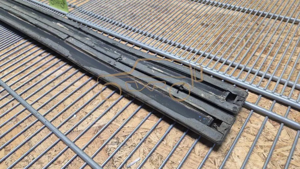 Mercedes-Benz G-Class W463 Front Fender Mouldings