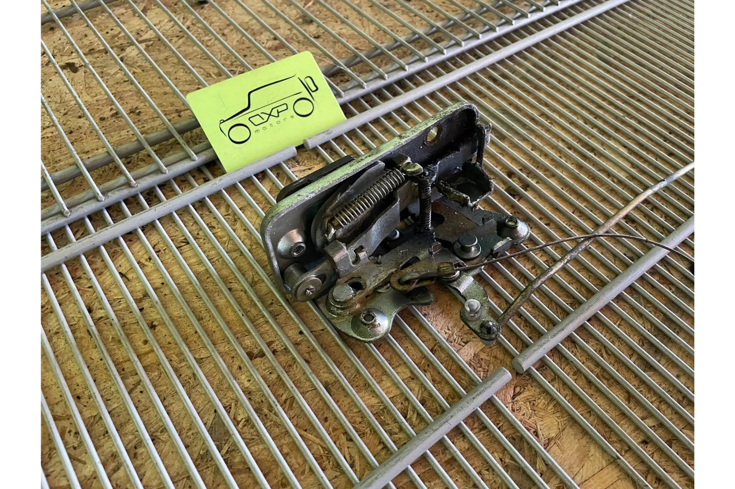 Mercedes-Benz G-Class W463 Front Left Door Lock