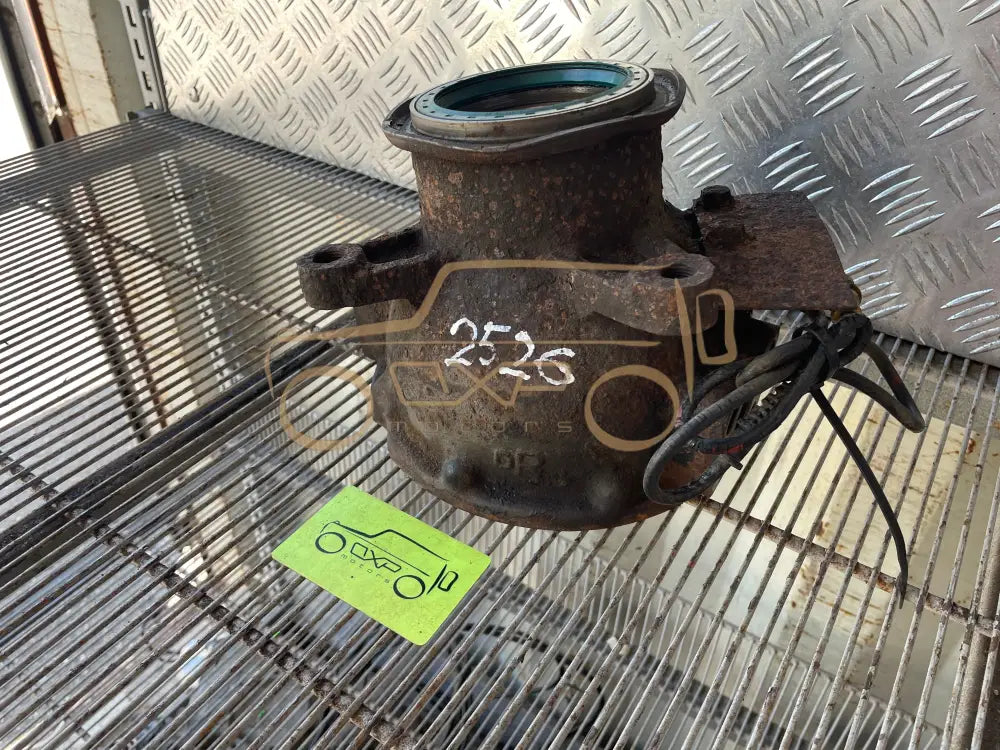 Mercedes-Benz G-Class W463 Front Right Axle Steering Knuckle