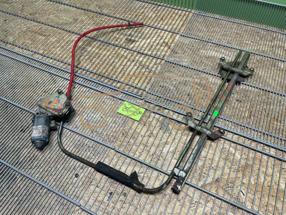 Mercedes-Benz G-Class W463 Front Right Window Regulator Up to 2000 year