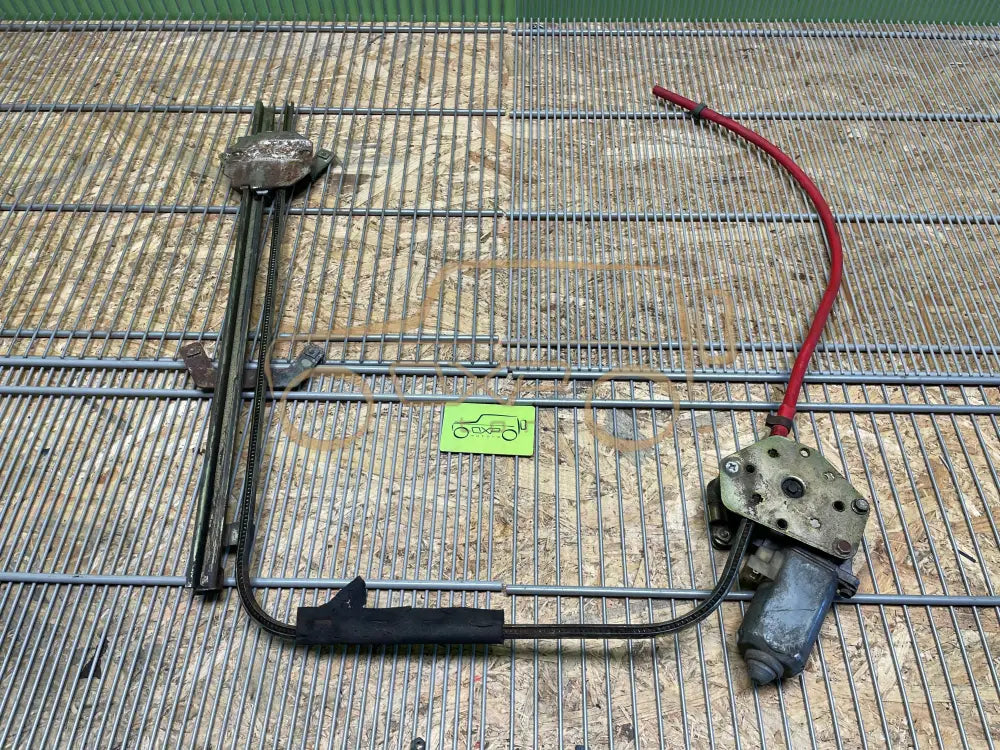Mercedes-Benz G-Class W463 Front Right Window Regulator Up to 2000 year