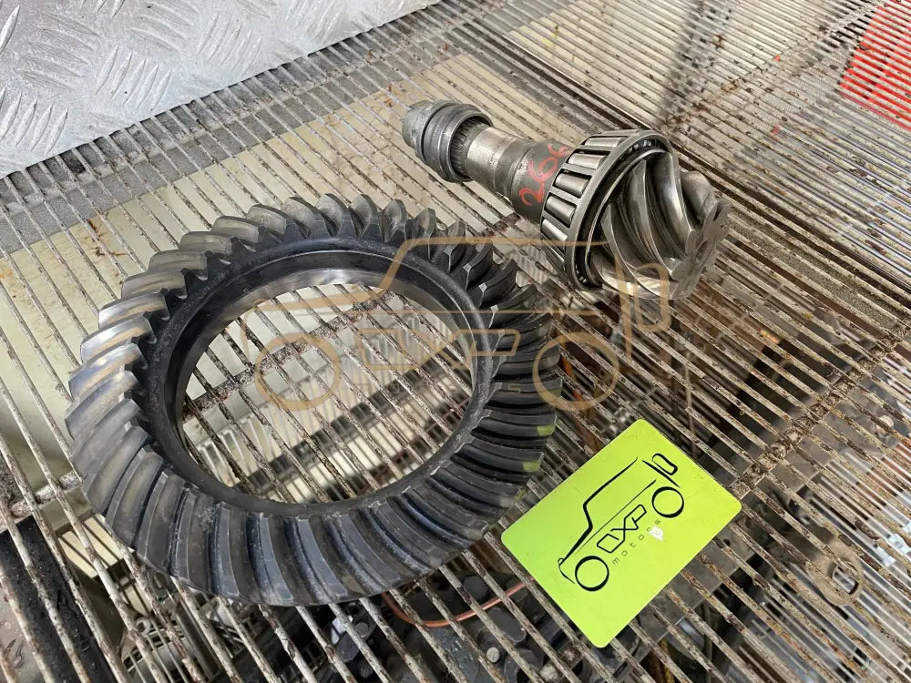 Mercedes-Benz G-Class W463 Front ring gear and pinion 35:8