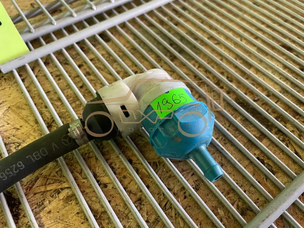 Mercedes-Benz G-Class W463 Fuel Tank Ventilation Valve