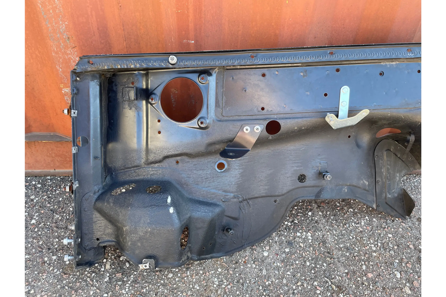 Mercedes-Benz G-Class W463 G320/350 07-18. Left Wheelhouse