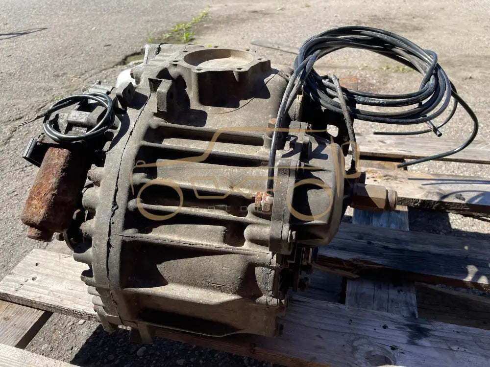 Mercedes-Benz G-Class W463 G350/500 14. Transfer Case