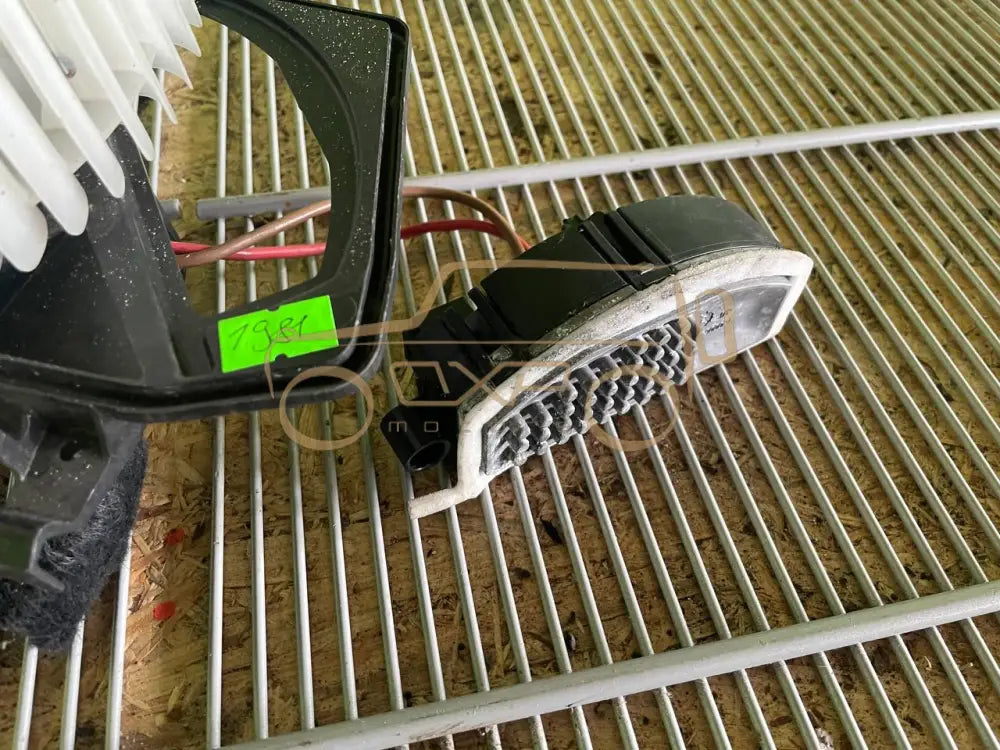 Mercedes-Benz G-Class W463 G350 Interior Blower