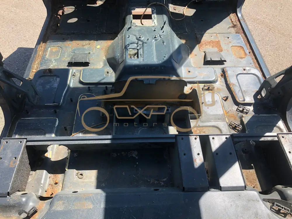 Mercedes-Benz G-Class W463 G400 01 Body shell