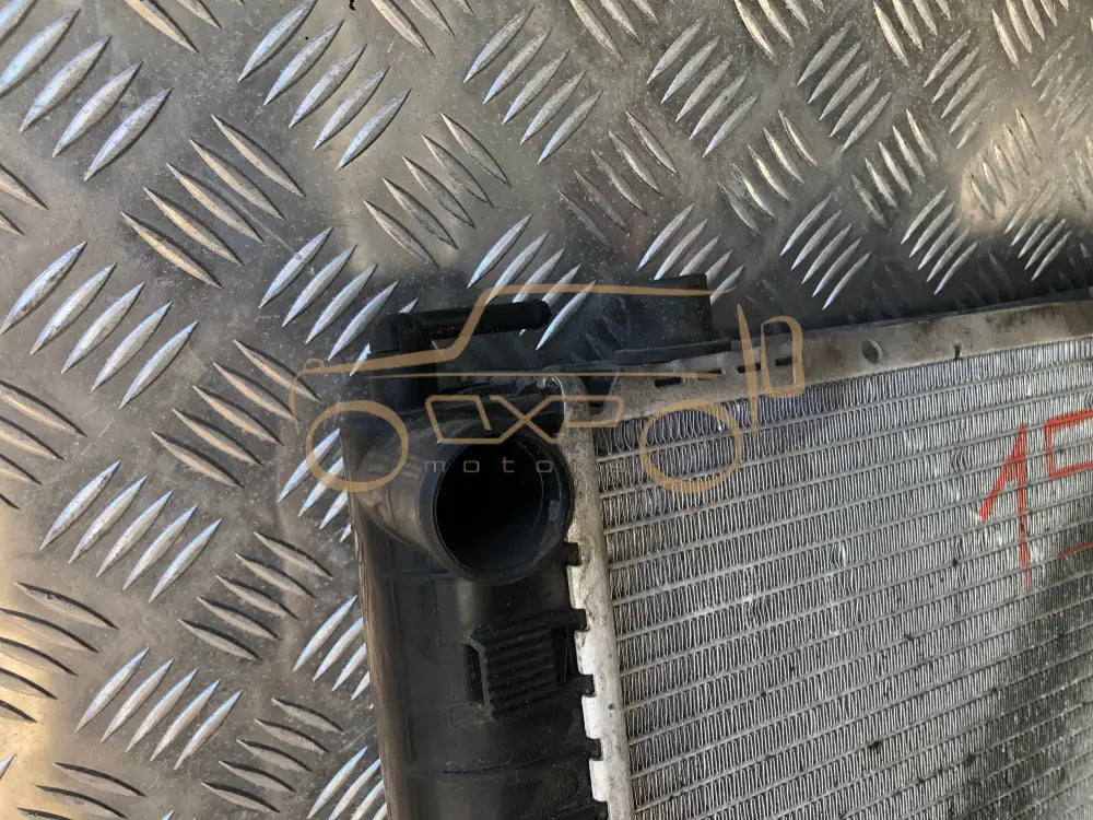 Mercedes-Benz G-Class W463 G400 01 Radiator